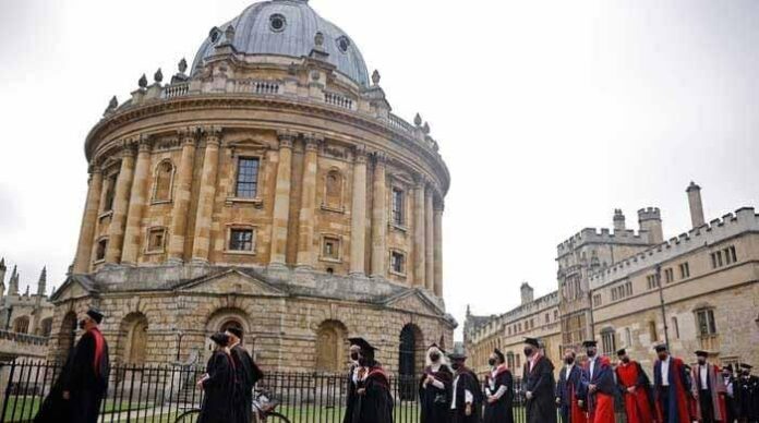 Several UK universities restrict recruitment of Pakistani, Bangladeshi students