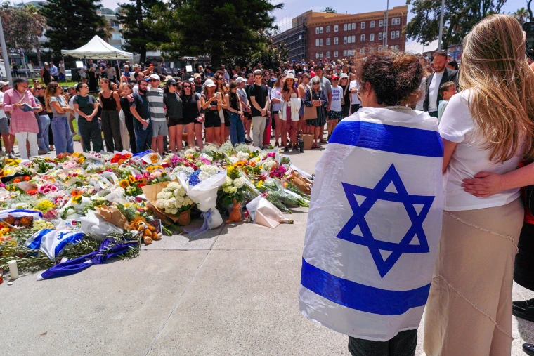 Memorial at Sydney's Bondi Pavilion following mass shooting attack