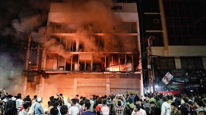 Violence erupts in Bangladesh after wounded youth leader dies