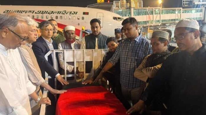 Body of Bangladesh's youth leader reaches Dhaka amid 'violent protests'