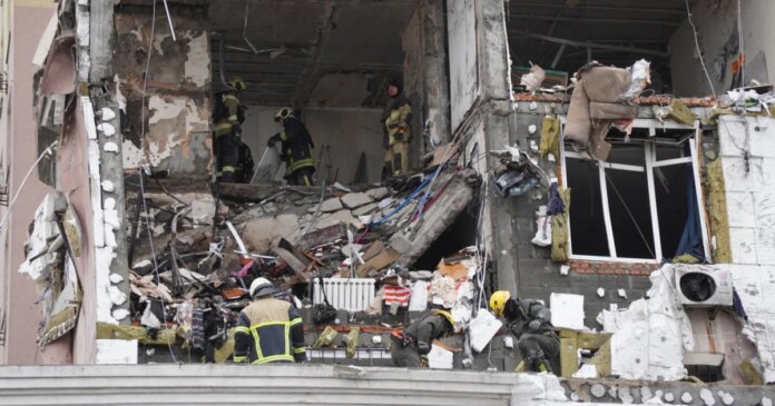 Russia strikes bombard Kyiv ahead of Trump-Zelenskyy talks in Florida