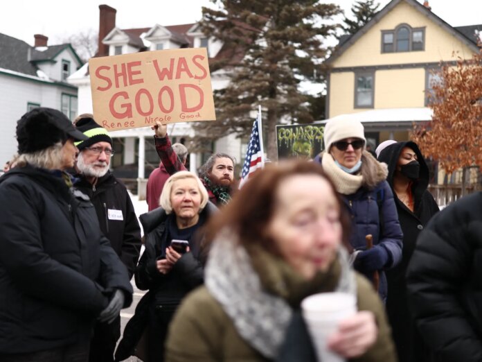 FBI takes over investigation into ICE agent killing of woman in Minneapolis | Police News