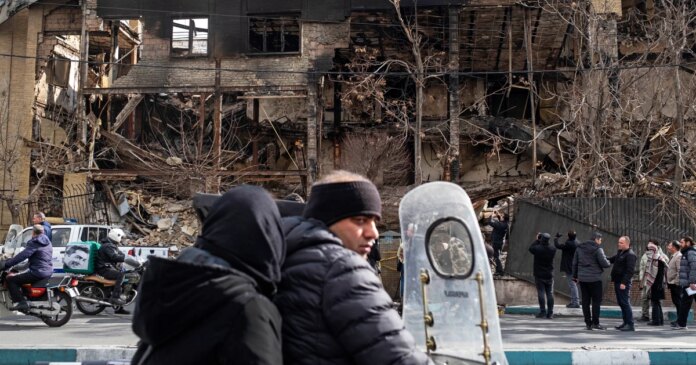 Trump warns U.S. 'armada' heading to Iran; death toll in protest crackdown tops 5,000, activists say