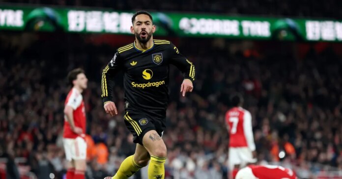 Manchester United dent Arsenal’s title bid with dramatic 3-2 win | Football News