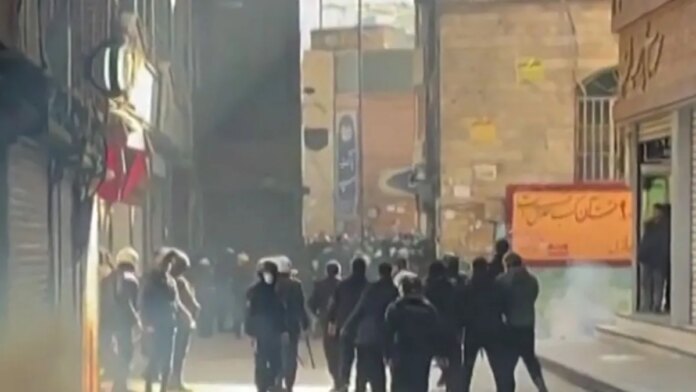 Iran’s army pledges to defend national interests after US backs protesters | Protests News