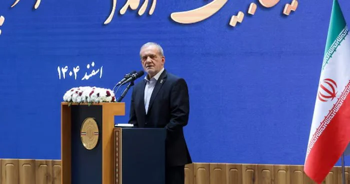 Iran to suspend strikes on neighbours unless attacks come from them