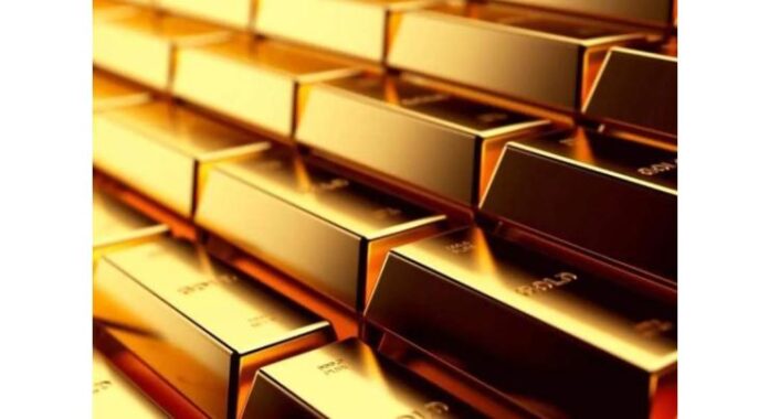 Gold prices surge in Pakistan by Rs2,300 per tola