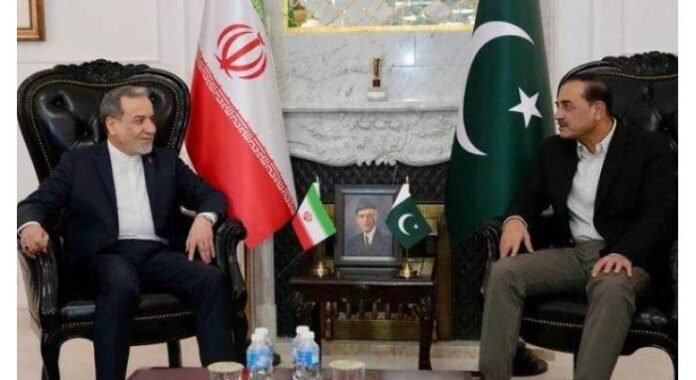 Iranian FM Araghchi calls on Field Marshal Munir to restart US-Iran peace talks