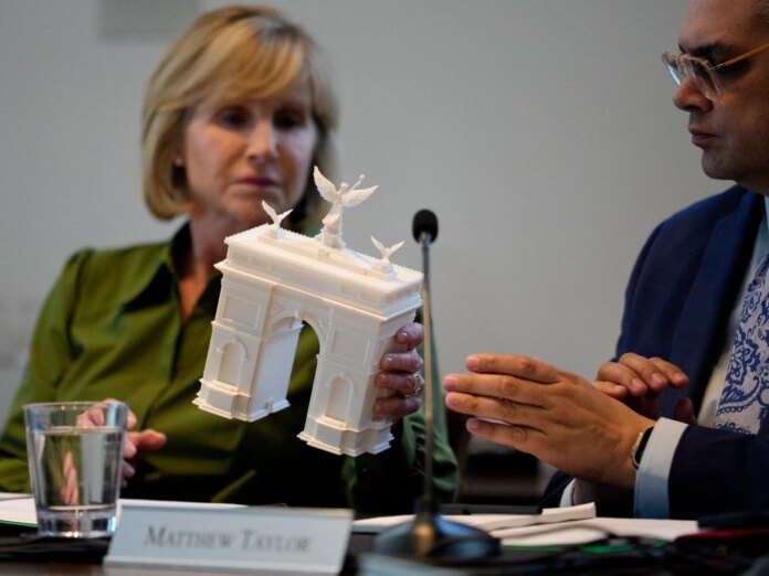 US panel approves Trump’s design for massive arch in Washington, DC | Donald Trump News