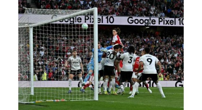 Arsenal beat Fulham 3-0 to extend Premier League lead