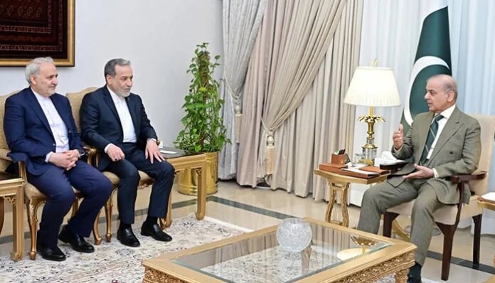 US-Iran talks progressing with Pakistan's efforts, says Araghchi amid Hormuz tensions