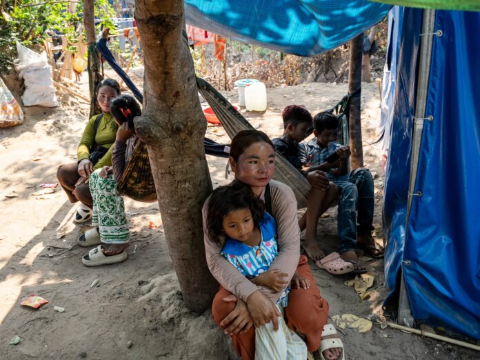 Cambodians struggle with displaced lives amid tense ceasefire with Thailand | Border Disputes News