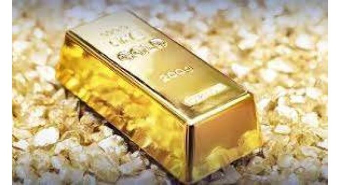 Gold price in Pakistan slips to Rs934,662 per tola