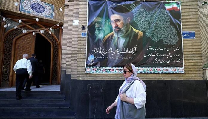 Iran's Guards threaten US Mideast sites as Trump awaits Tehran response