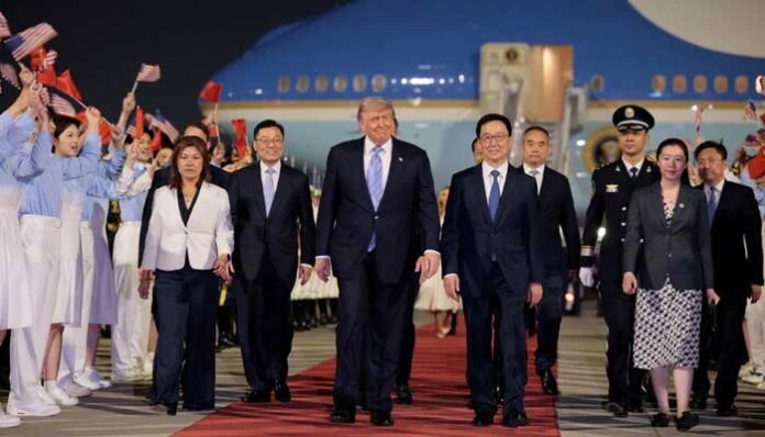Trump lands in China for Xi summit as Tehran-Washington ceasefire teeters