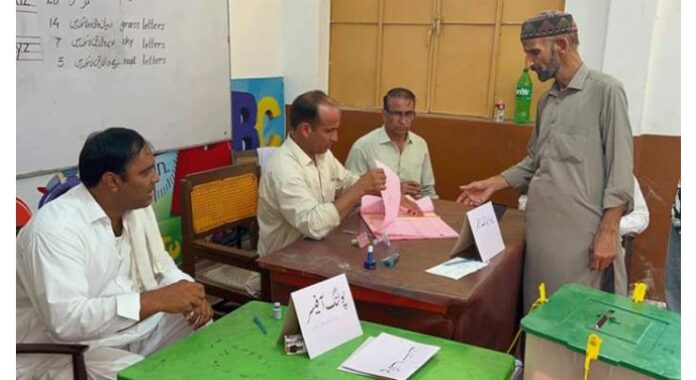 PML-N dominates First Phase of AJK polls with 8 seats, PPP wins three