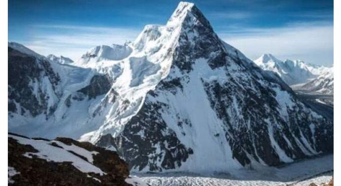 Four climbers’ bodies recovered after broad peak avalanche; search continues for six missing