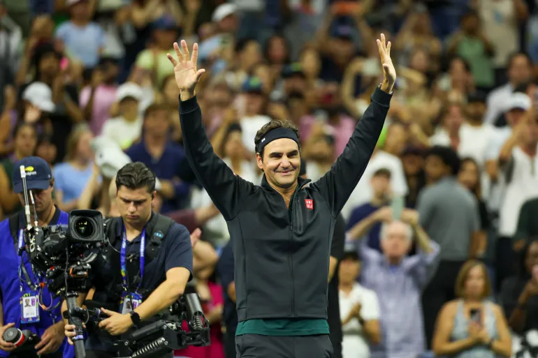 epa13191699 Swiss former tennis player Roger Federer reacts to spectators during the 'Roger Federer: An Icon Returns to New York' exhibition match during US Open Fan Week at Arthur Ashe Stadium in the USTA Billie Jean King National Tennis Center in Flushing Meadows, New York, USA, 25 August 2026. EPA/SARAH YENESEL