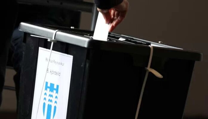 Icelanders vote to stay out of European Union