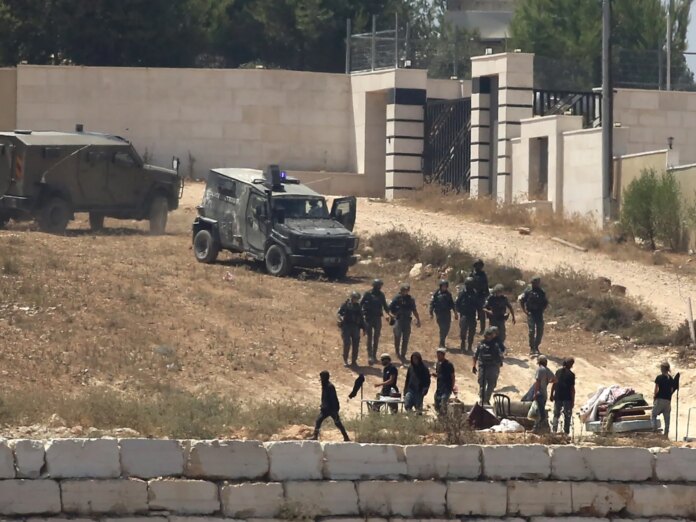 Israeli settlers besiege three Palestinian families in West Bank’s Qusra | Human Rights News