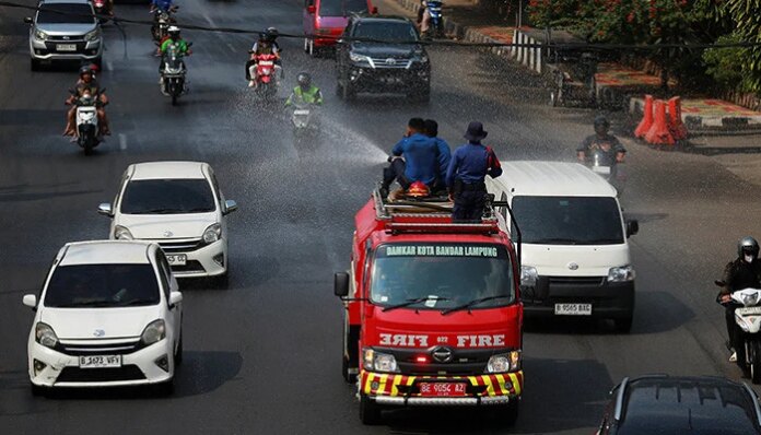 Indonesia's Anak Krakatau eruption halts flights, schools, fishing