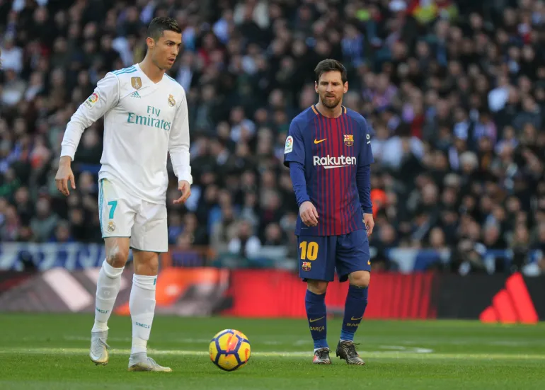 Soccer Football - La Liga Santander - Real Madrid vs FC Barcelona - Santiago Bernabeu, Madrid, Spain - December 23, 2017